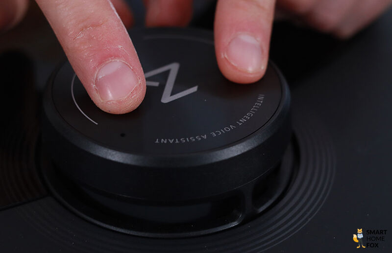 Den Roboter kannst Du auch per Sprachbefehl steuern.